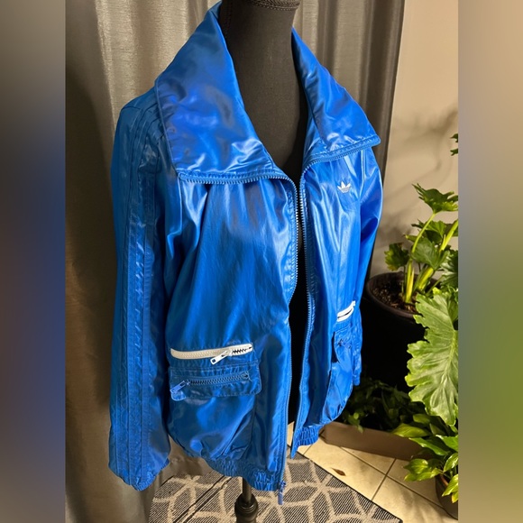 Authentic ADIDAS blue varsity jacket - Picture 3 of 7